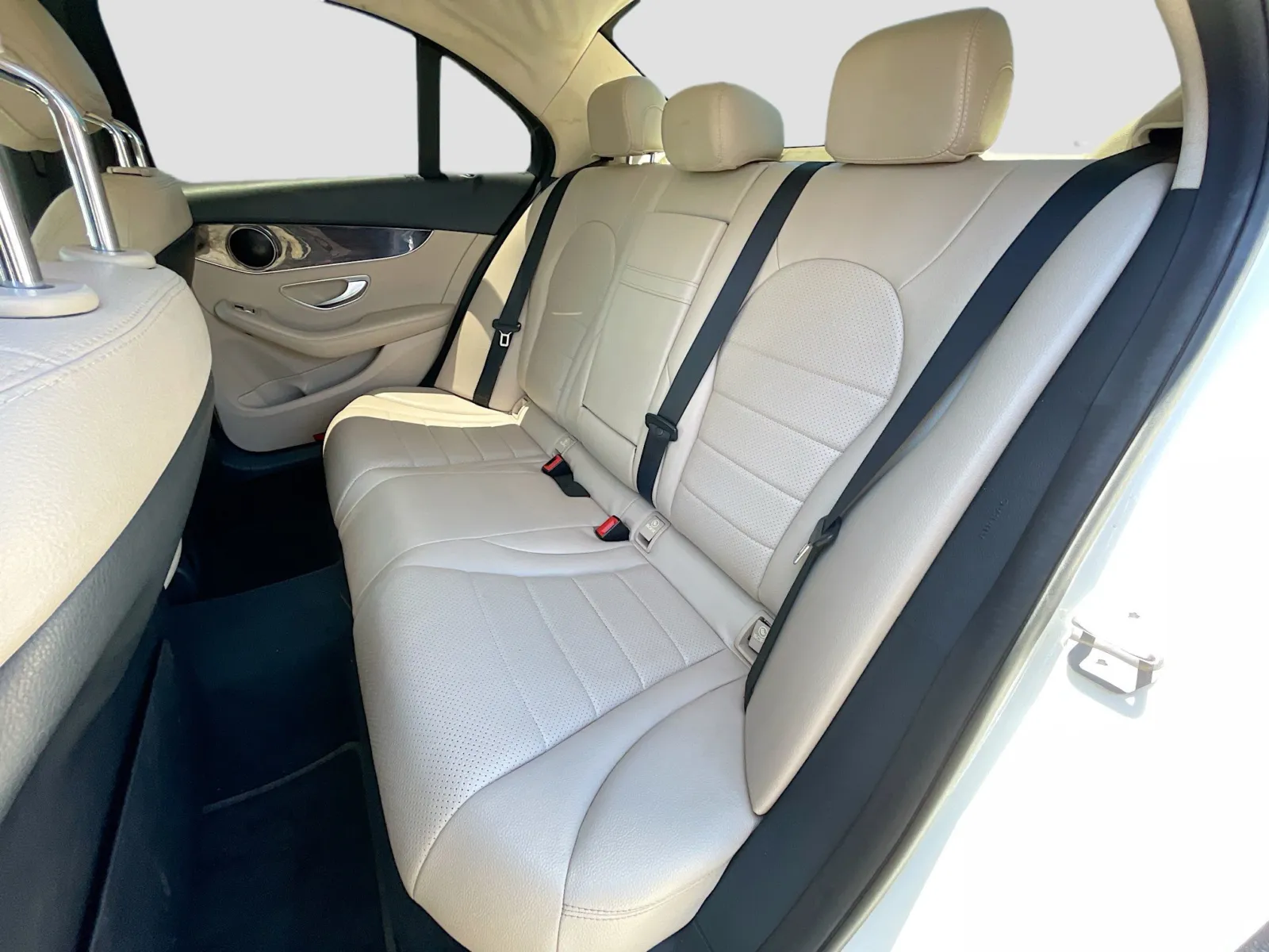 Mercedes-Benz C-Class photo 15