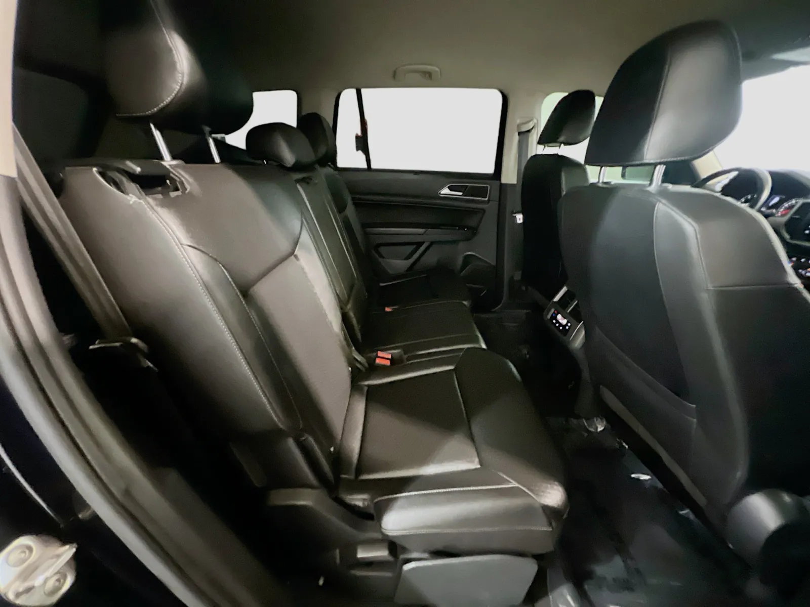Volkswagen Atlas photo 19