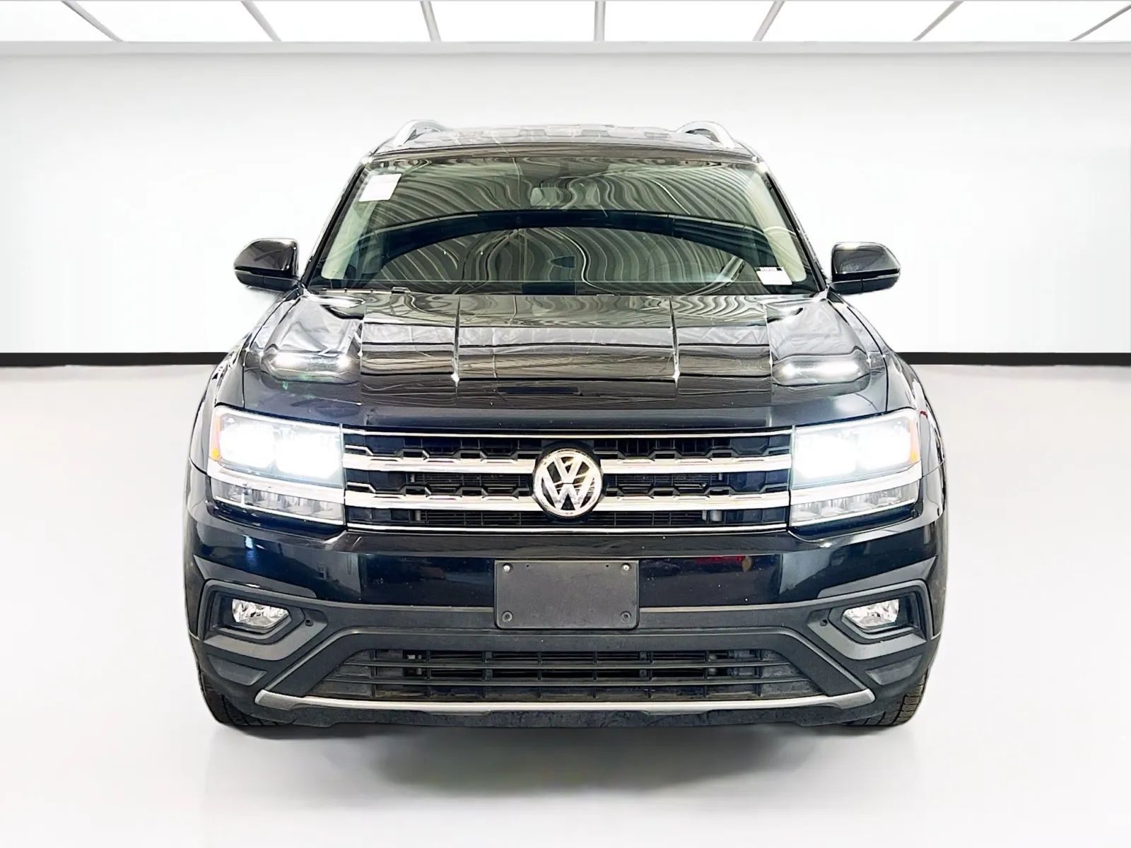 Volkswagen Atlas photo 2