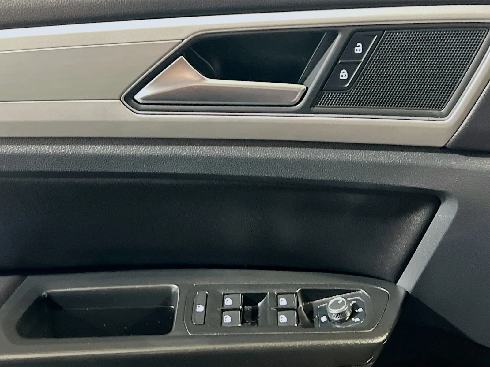Volkswagen Atlas photo 13