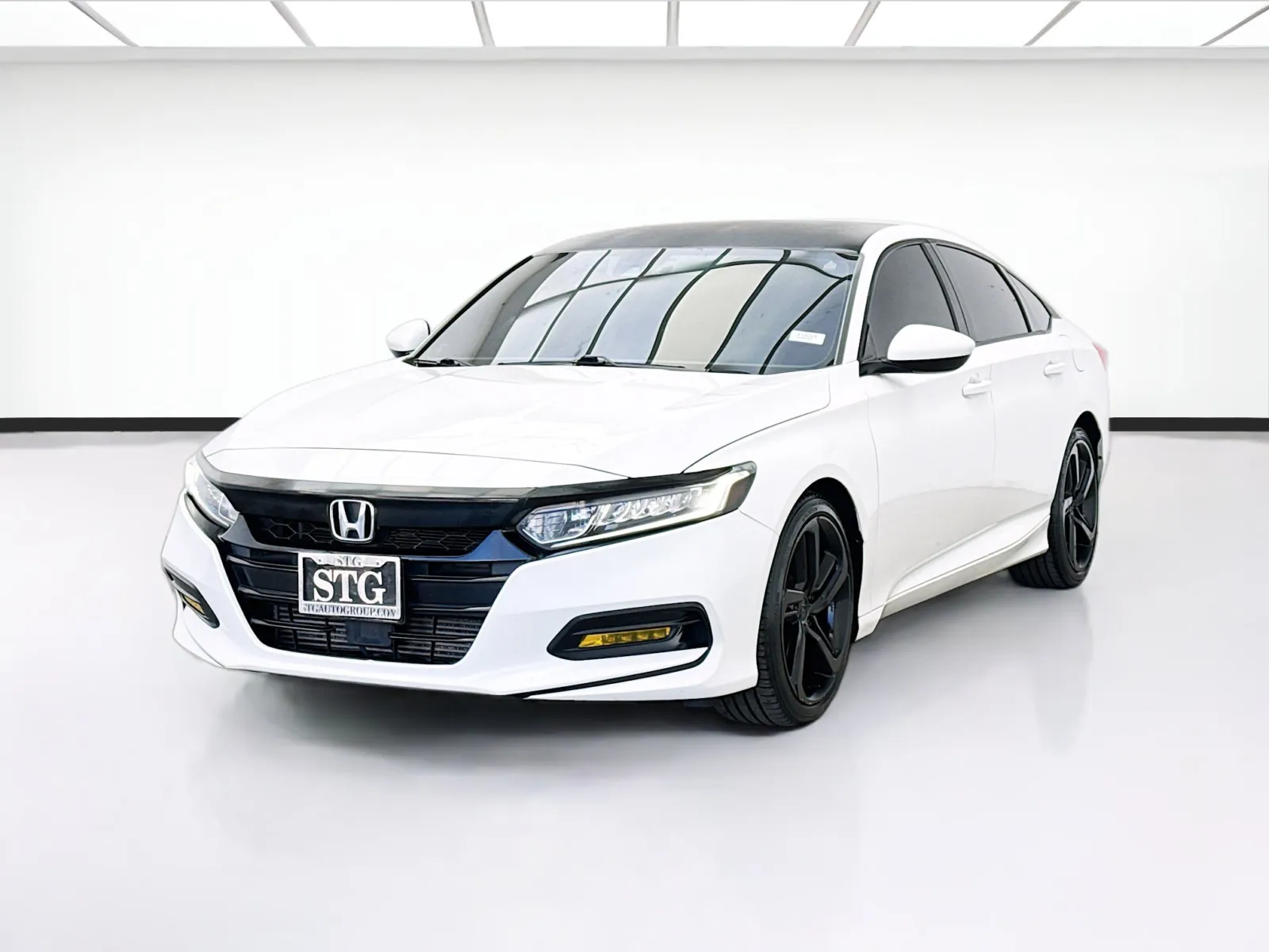 White 2018 Honda Accord Sedan Sport 1.5T for sale in Fontana, CA
