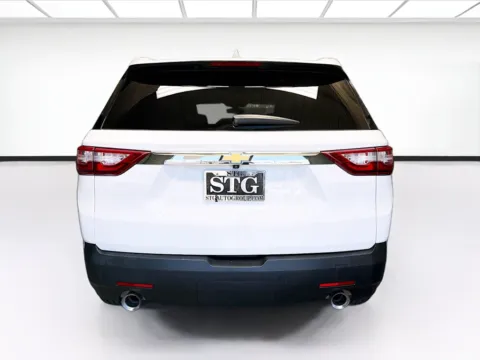 More photos of 2021 Chevrolet Traverse LS at KarGenie, CA