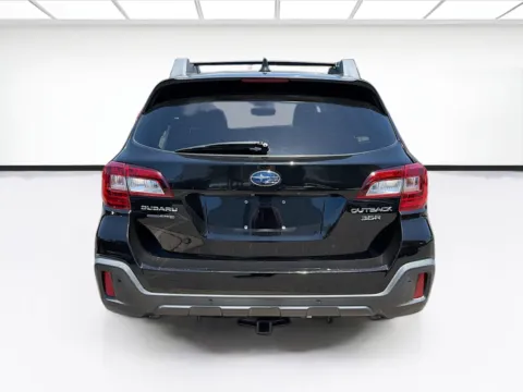 More photos of 2019 Subaru Outback 3.6R Limited at KarGenie, CA