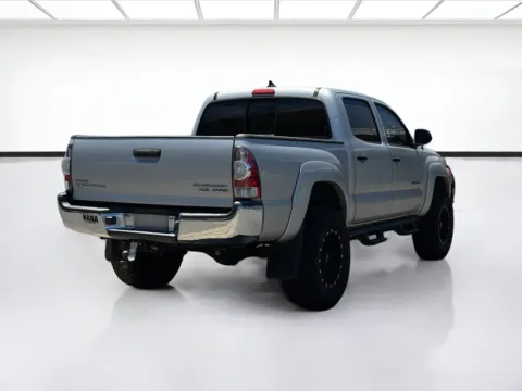 More photos of 2012 Toyota Tacoma PreRunner at KarGenie, CA
