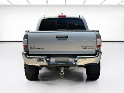 More photos of 2012 Toyota Tacoma PreRunner at KarGenie, CA