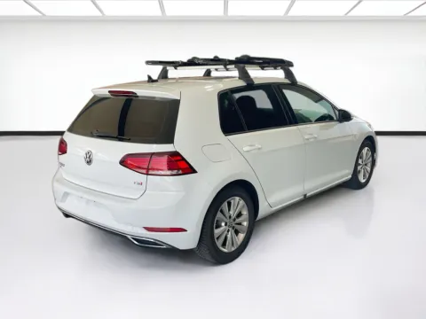 More photos of 2018 Volkswagen Golf TSI SE 4-Door at KarGenie, CA