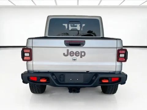 More photos of 2023 Jeep Gladiator Mojave at KarGenie, CA