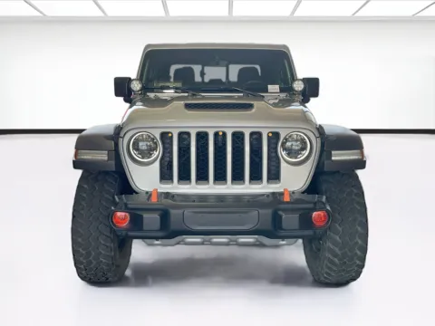 Photos of 2023 Jeep Gladiator Mojave for sale in Fontana, CA at KarGenie