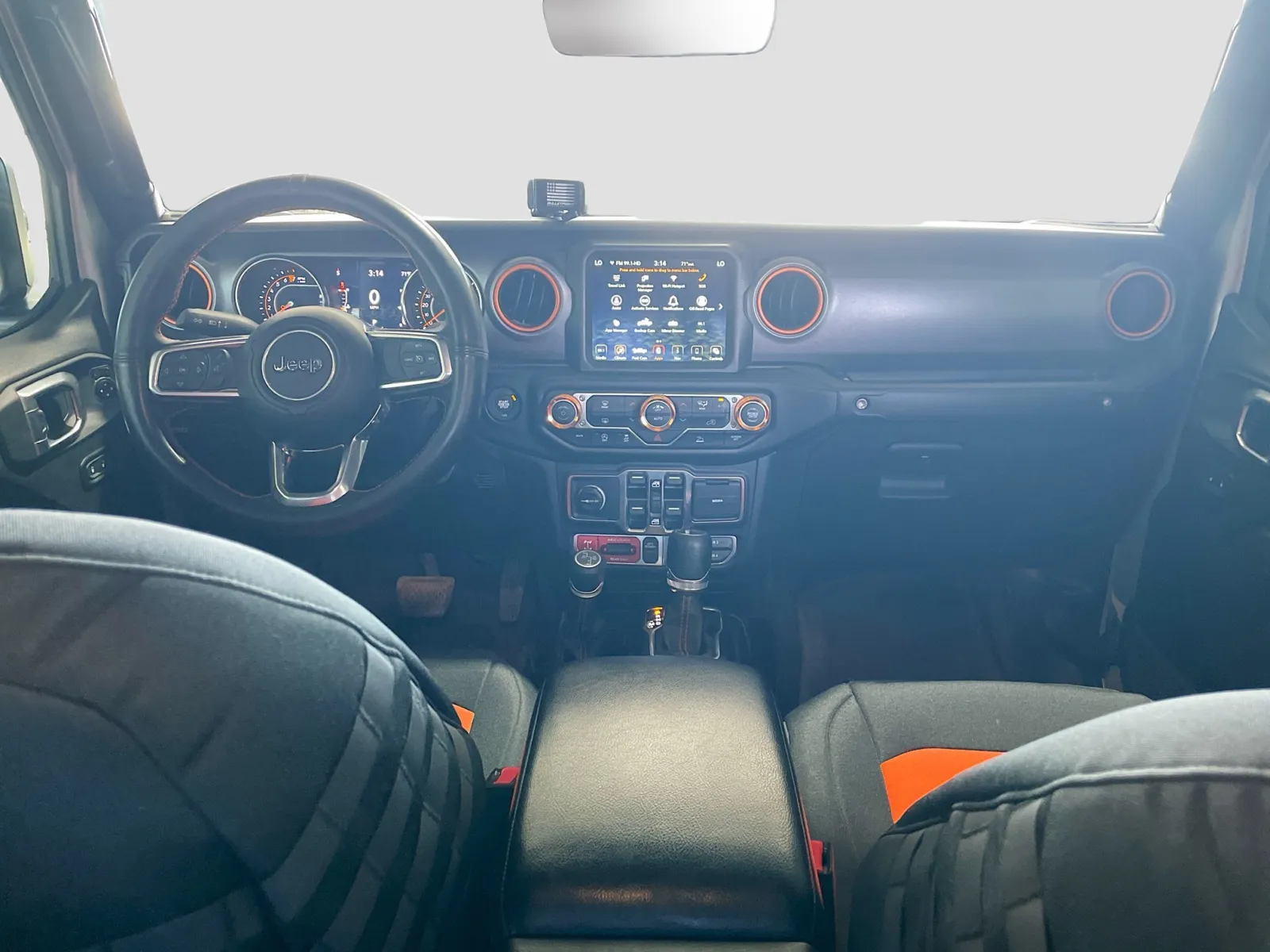 Jeep Gladiator photo 14