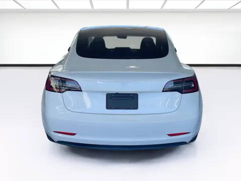 More photos of 2020 Tesla Model 3 Standard at KarGenie, CA