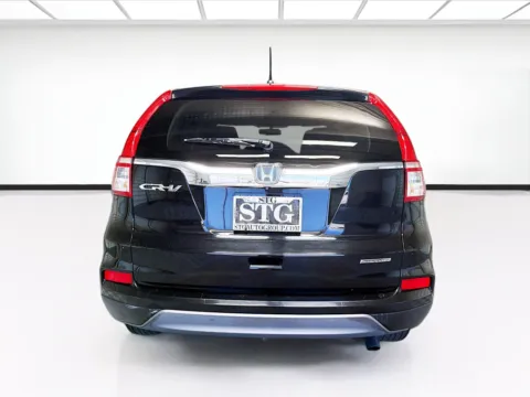 More photos of 2016 Honda CR-V SE at KarGenie, CA