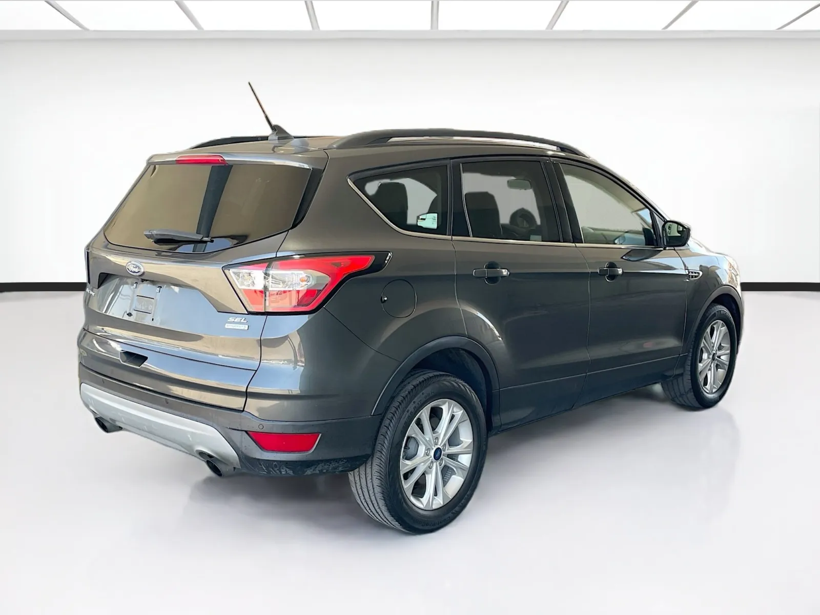 Ford Escape photo 4