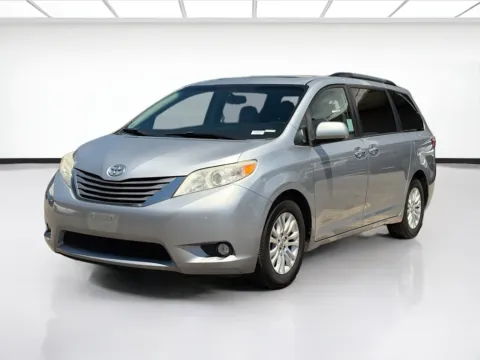 Silver 2017 Toyota Sienna XLE for sale in Fontana, CA
