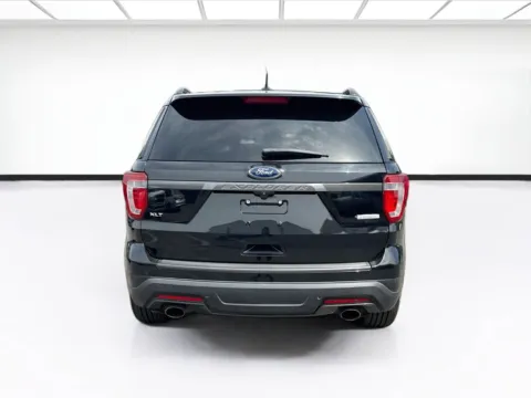 More photos of 2018 Ford Explorer XLT at KarGenie, CA