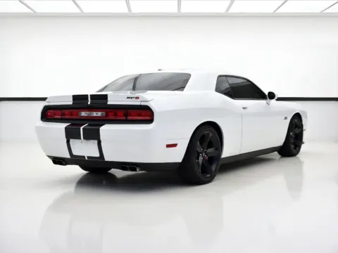More photos of 2012 Dodge Challenger SRT8 392 at KarGenie, CA