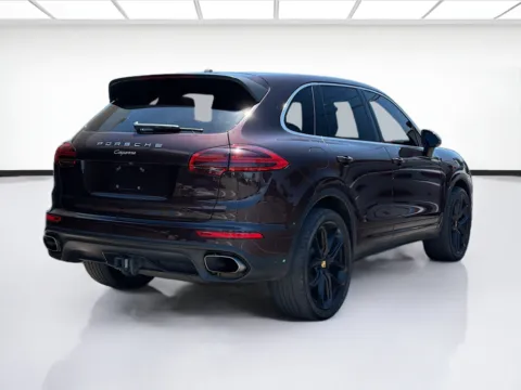 More photos of 2016 Porsche Cayenne at KarGenie, CA