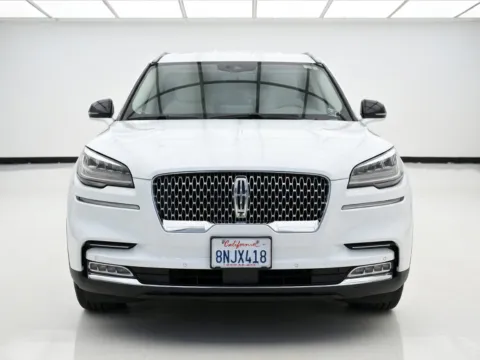 Photos of 2020 Lincoln Aviator Reserve for sale in Fontana, CA at KarGenie