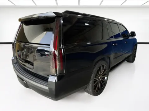 More photos of 2016 Cadillac Escalade ESV Platinum at KarGenie, CA
