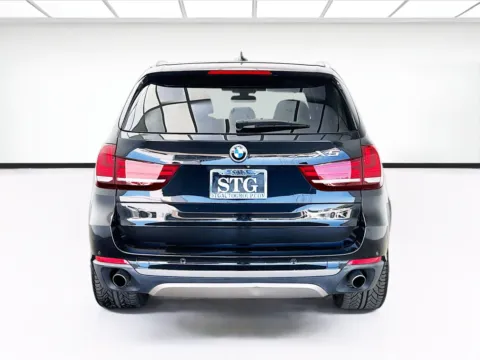 More photos of 2016 BMW X5 xDrive35i at KarGenie, CA