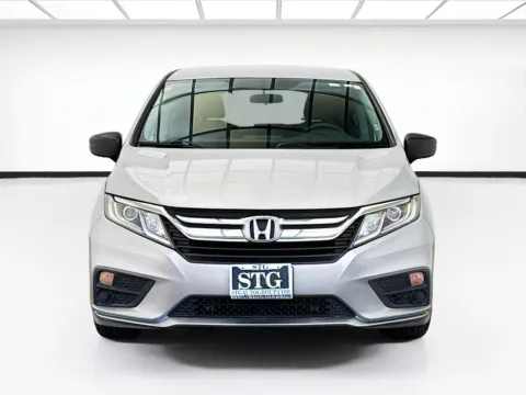 Photos of 2020 Honda Odyssey LX for sale in Fontana, CA at KarGenie