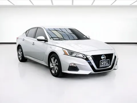 Another view of 2021 Nissan Altima 2.5 S for sale in Fontana, CA at KarGenie