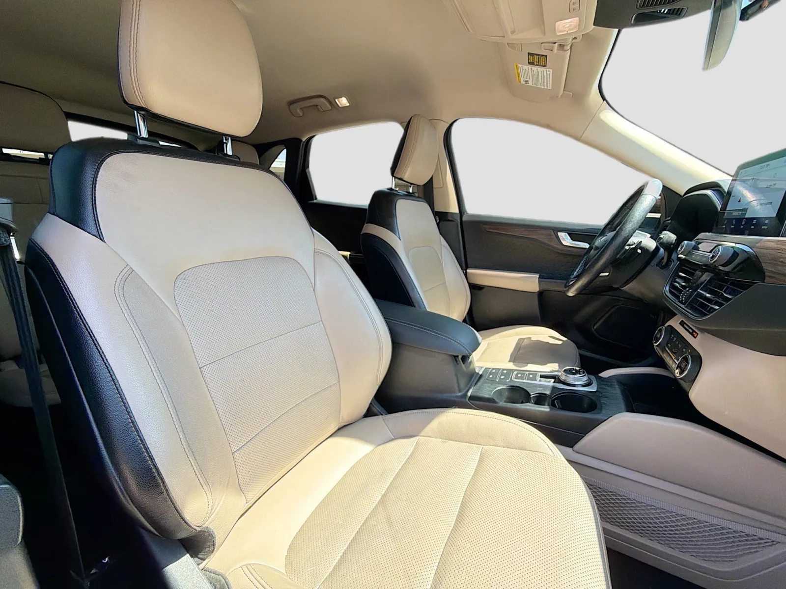 Ford Escape photo 16