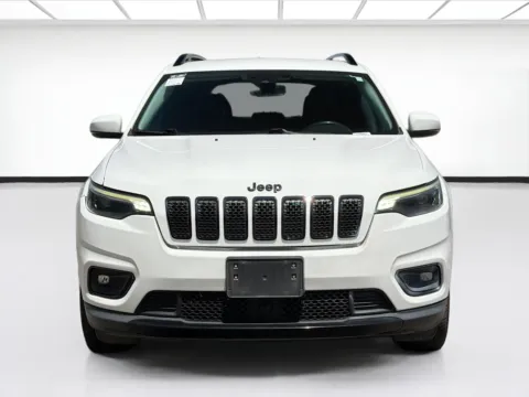 Photos of 2020 Jeep Cherokee Latitude Plus for sale in Fontana, CA at KarGenie