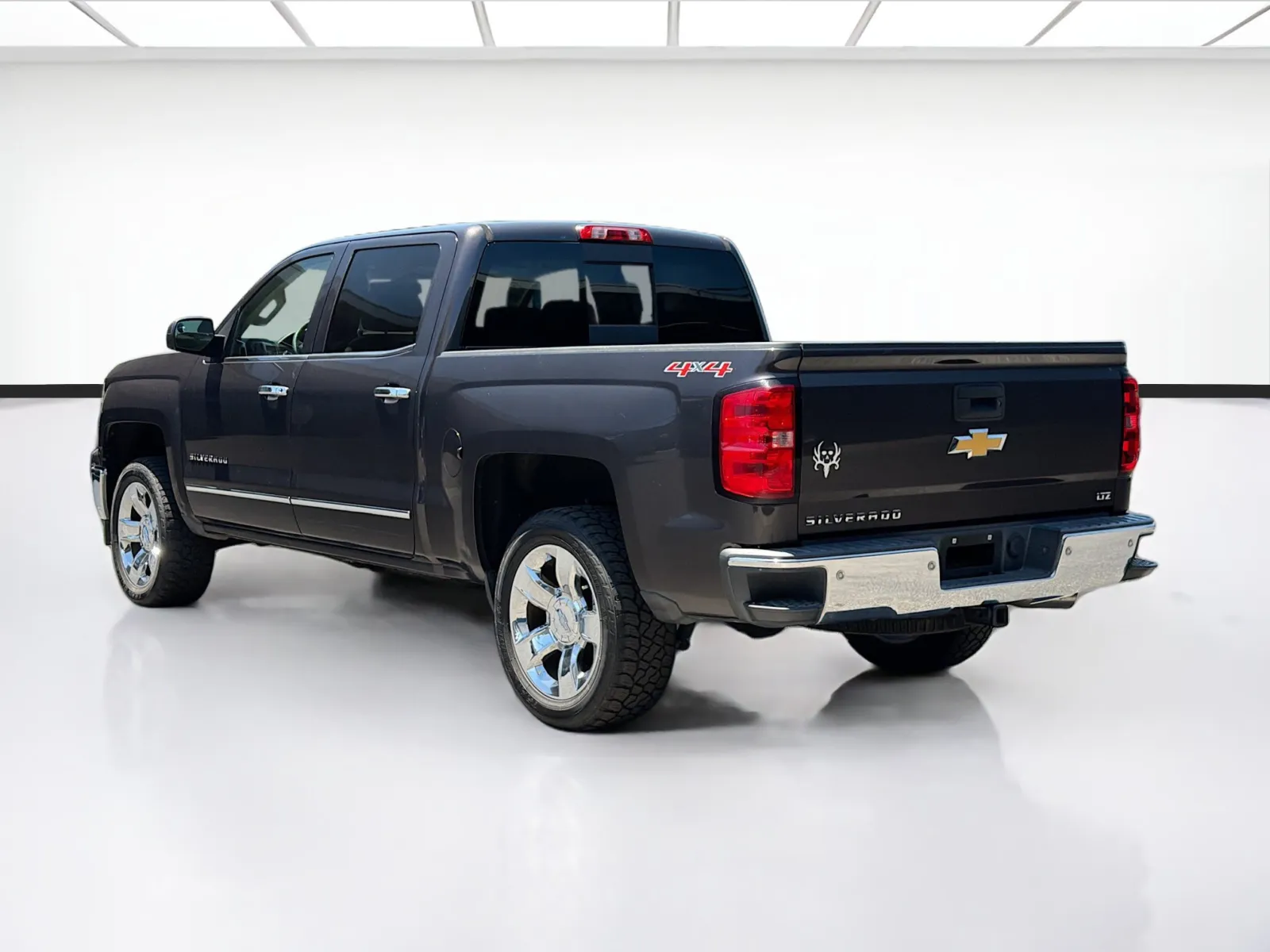 Chevrolet Silverado photo 6