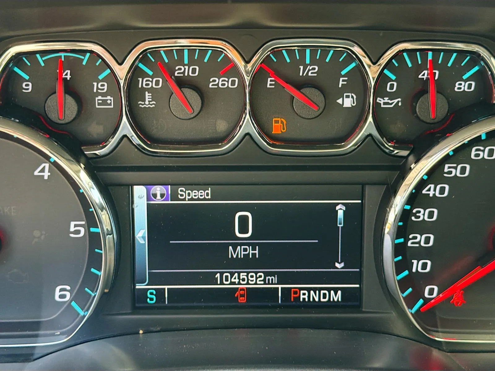 Chevrolet Silverado photo 8