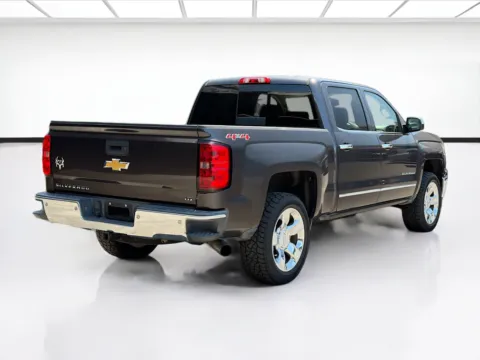 More photos of 2015 Chevrolet Silverado 1500 LTZ 1LZ at KarGenie, CA