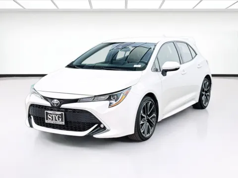 White 2019 Toyota Corolla Hatchback XSE for sale in Fontana, CA