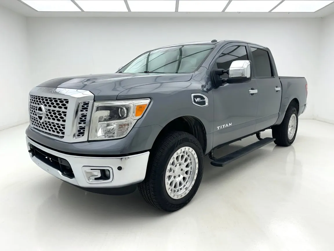 2017 Nissan Titan