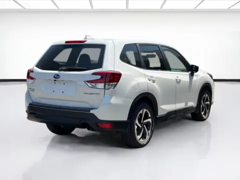 More photos of 2023 Subaru Forester at KarGenie, CA