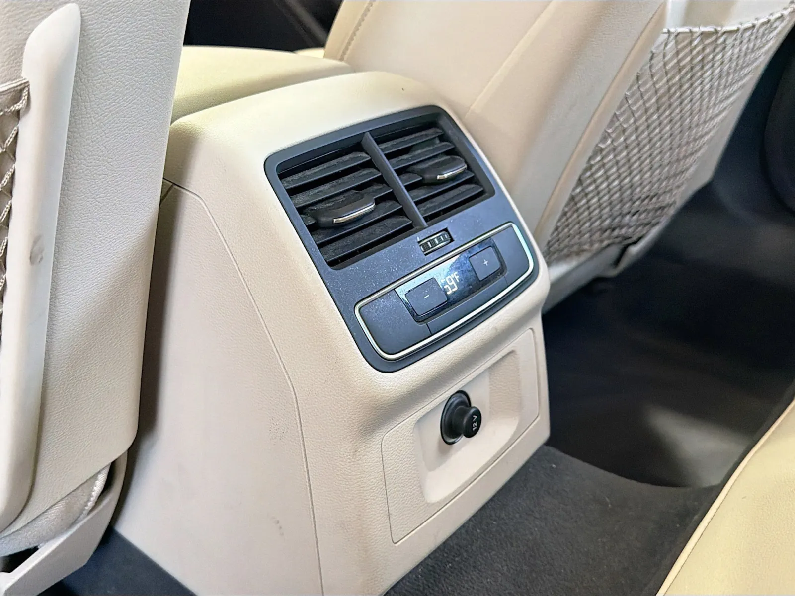 Audi A4 photo 16