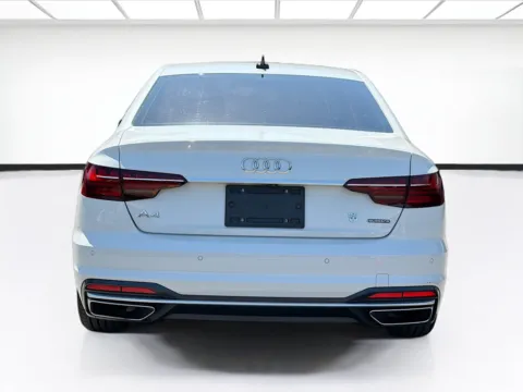 More photos of 2021 Audi A4 Sedan 40 Premium quattro at KarGenie, CA