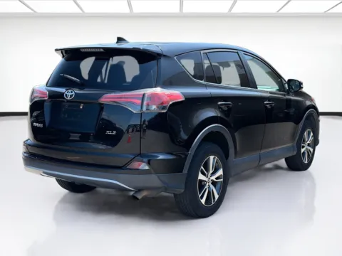 More photos of 2018 Toyota RAV4 XLE at KarGenie, CA