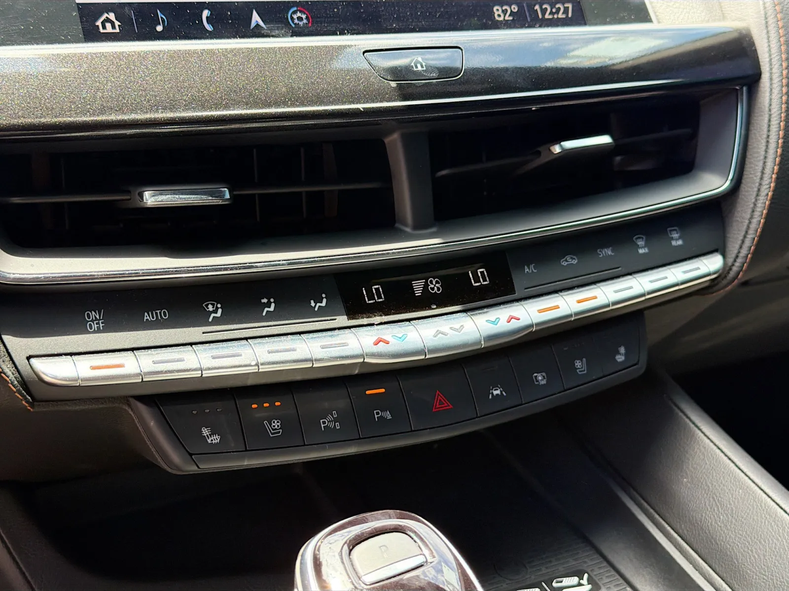 Cadillac Ct5-v photo 11