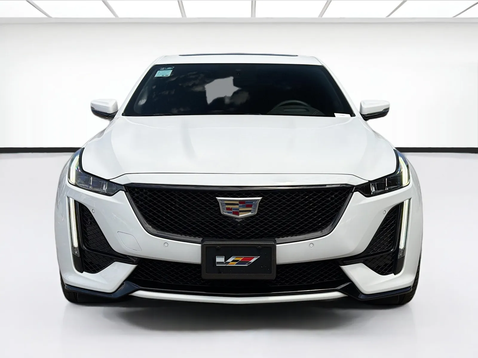 Cadillac Ct5-v photo 2