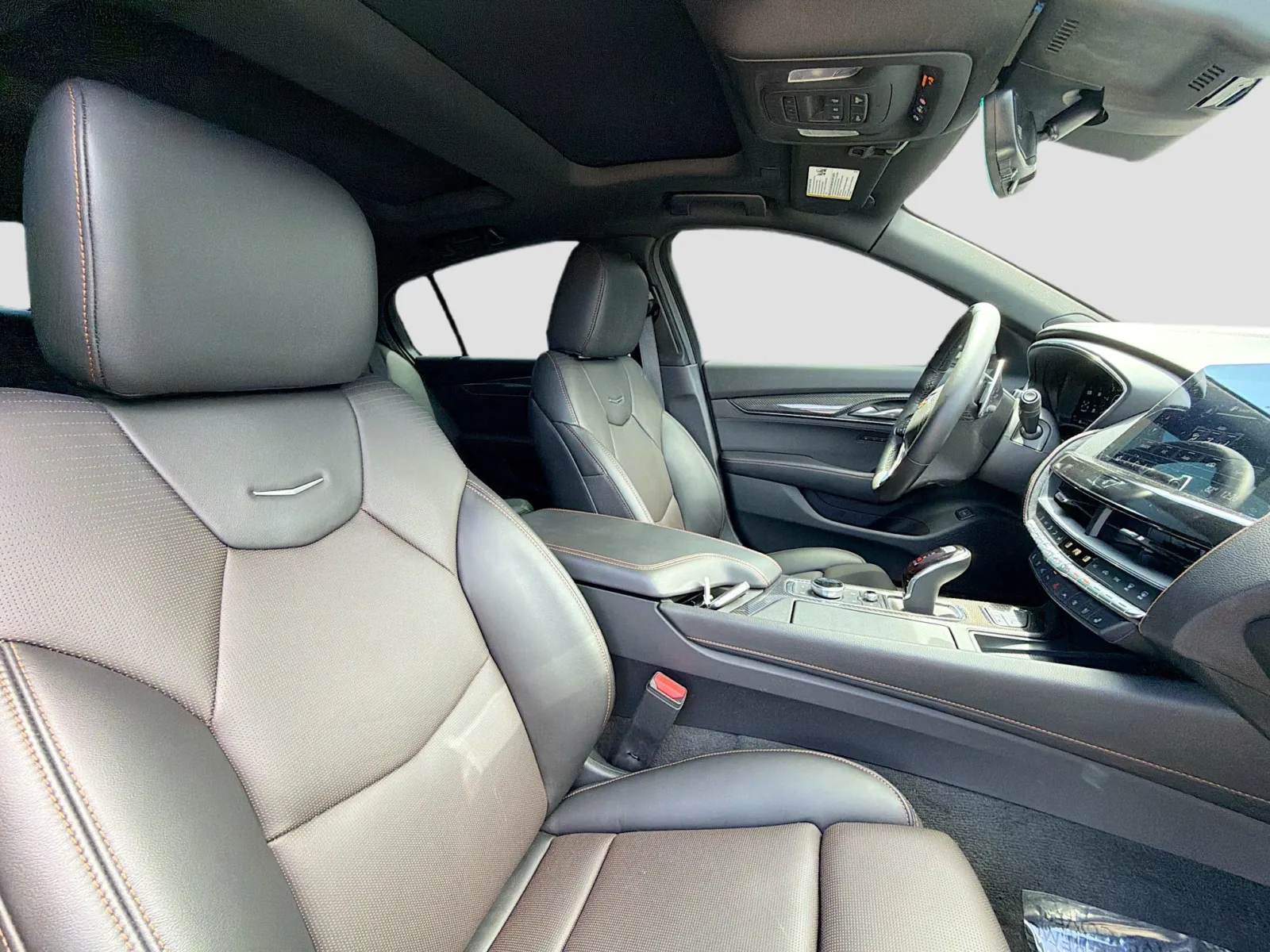 Cadillac Ct5-v photo 18