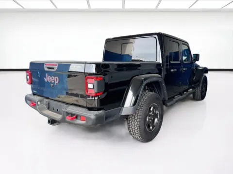 More photos of 2022 Jeep Gladiator Rubicon at KarGenie, CA
