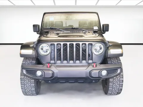 Photos of 2022 Jeep Gladiator Rubicon for sale in Fontana, CA at KarGenie