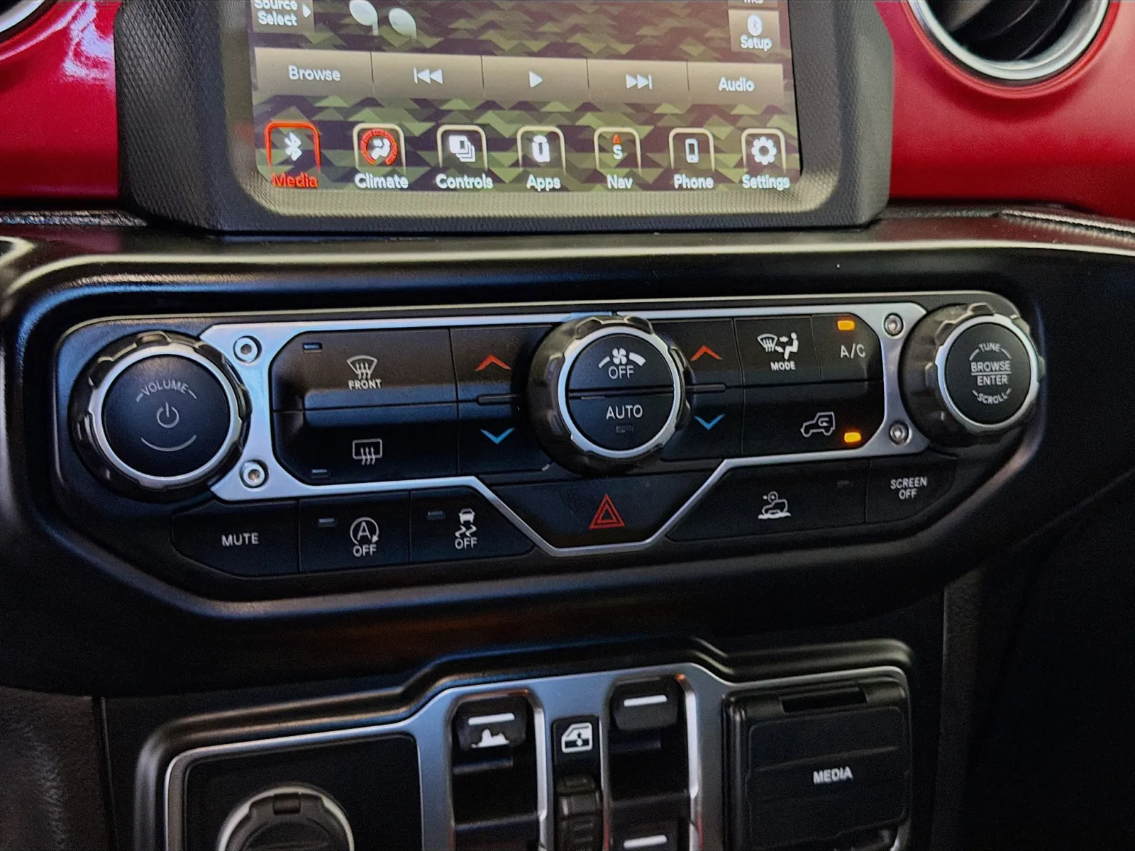 Jeep Gladiator photo 9