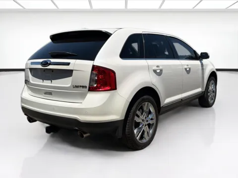 More photos of 2013 Ford Edge Limited at KarGenie, CA