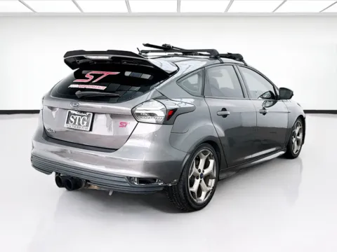 More photos of 2016 Ford Focus ST at KarGenie, CA