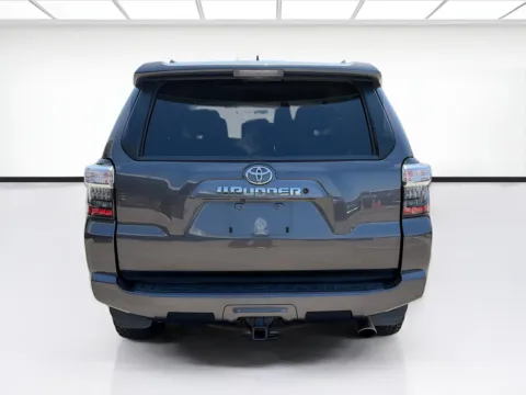 More photos of 2018 Toyota 4Runner SR5 Premium at KarGenie, CA