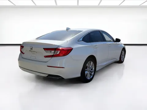 More photos of 2020 Honda Accord Sedan LX at KarGenie, CA