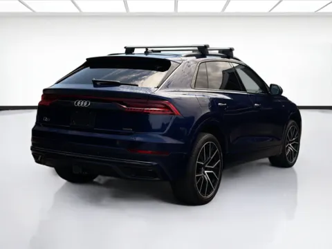 More photos of 2020 Audi Q8 55 Prestige quattro at KarGenie, CA