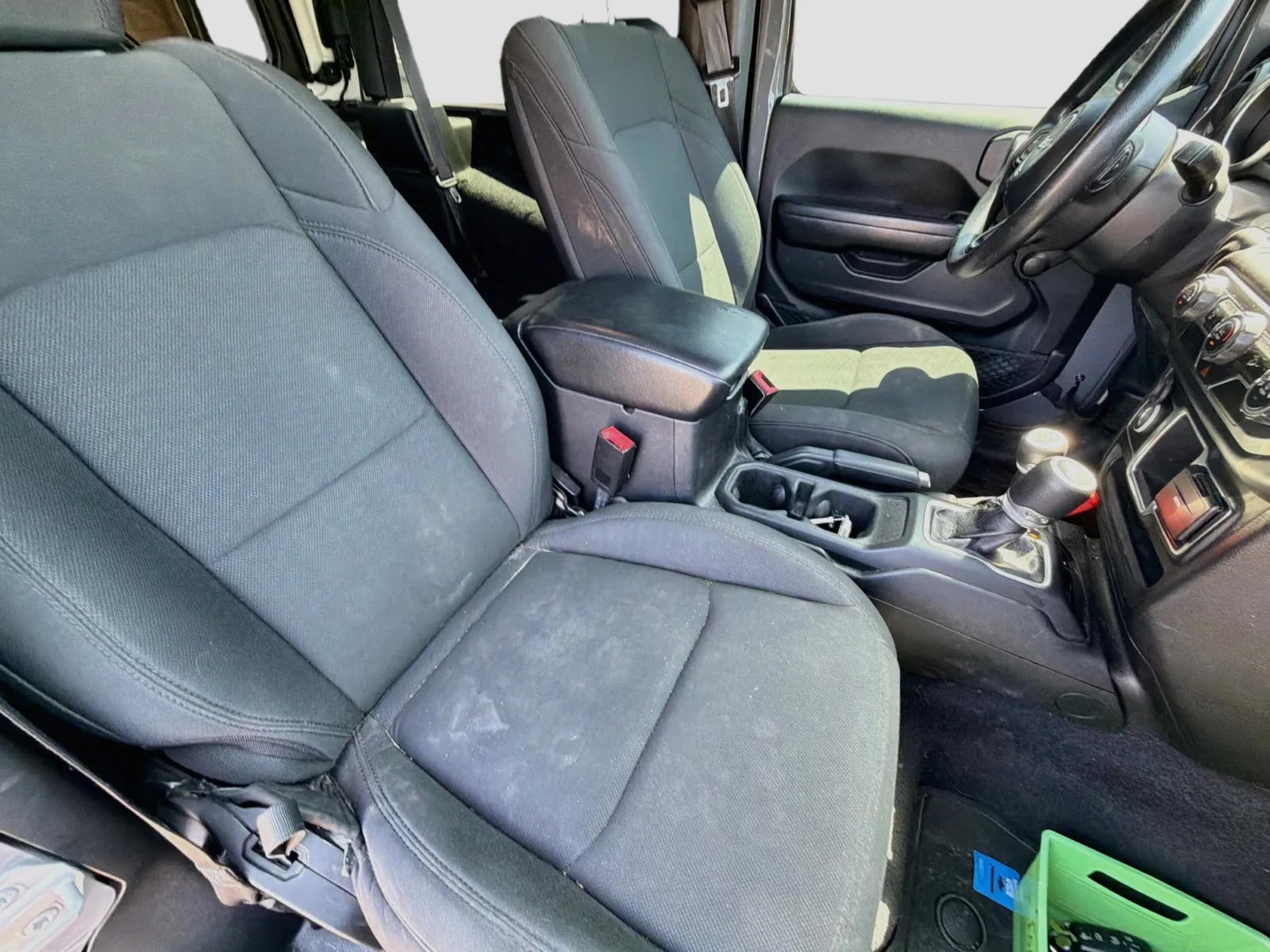 Jeep Wrangler photo 14