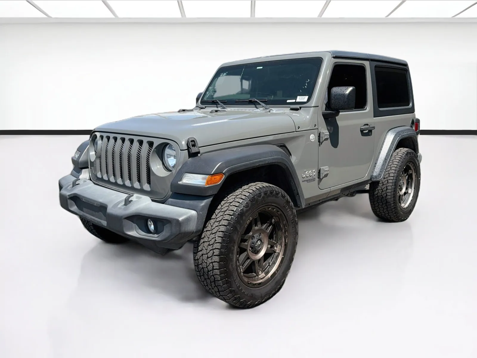 Gray 2020 Jeep Wrangler Sport for sale in Fontana, CA