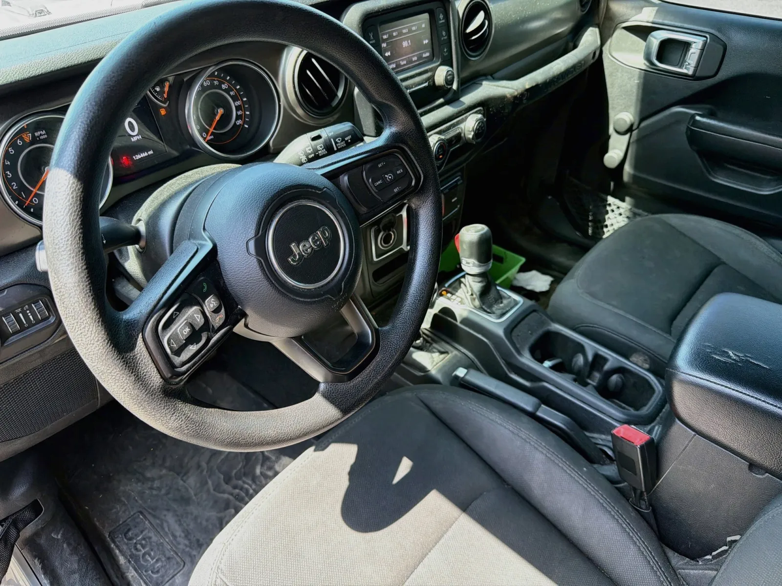 Jeep Wrangler photo 7